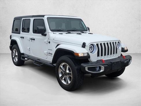 Used 2023 Jeep Wrangler Unlimited Sahara w/ Dual Top Group AWD/4WD image 4