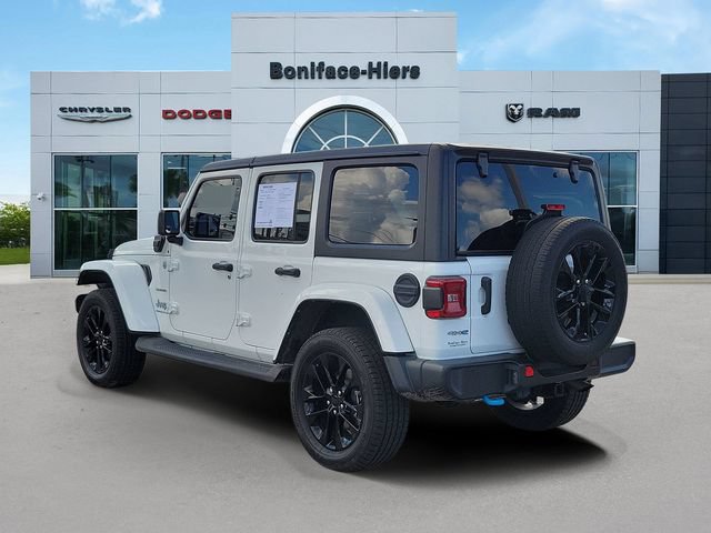 Used 2023 Jeep Wrangler Unlimited Sahara AWD/4WD image 4