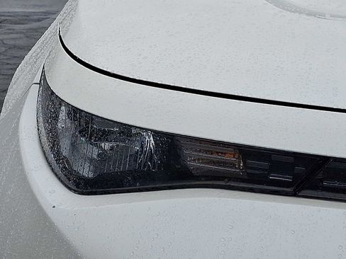 Used 2023 Kia Soul LX image 9