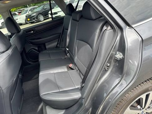Used 2019 Subaru Outback 3.6R Limited AWD/4WD image 14