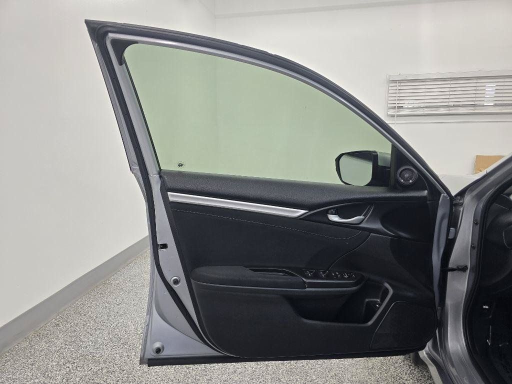 Used 2019 Honda Civic EX image 26