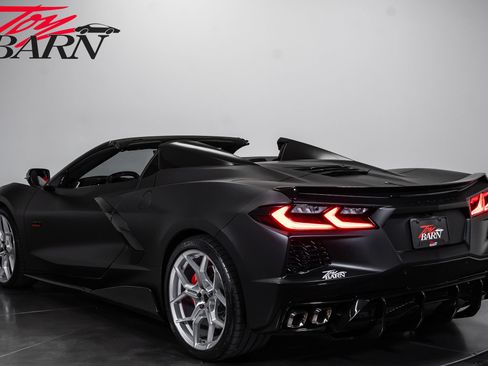 Used 2023 Chevrolet Corvette Stingray Preferred Conv w/ Z51 Performance Package RWD image 3