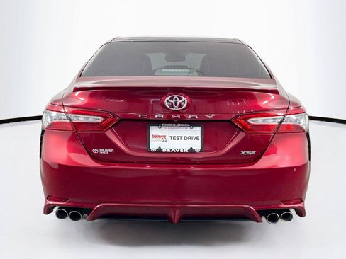 Used 2018 Toyota Camry XSE FWD image 11