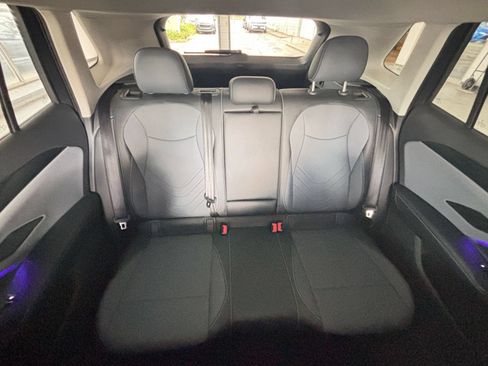 Used 2026 Volkswagen Tiguan SE FWD image 39