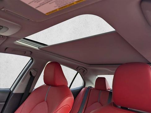 Used 2024 Toyota Camry XSE image 16