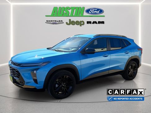 Used 2025 Chevrolet Trax ACTIV w/ Driver Confidence Package FWD image 1