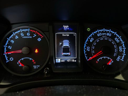 Certified 2023 Toyota Tacoma SR image 10