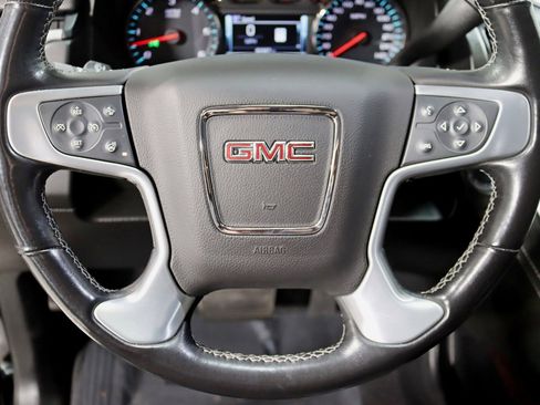 Used 2020 GMC Yukon SLT w/ Open Road Package image 16