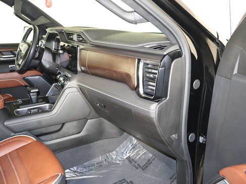 Used 2024 GMC Sierra 1500 Denali Ultimate image 46