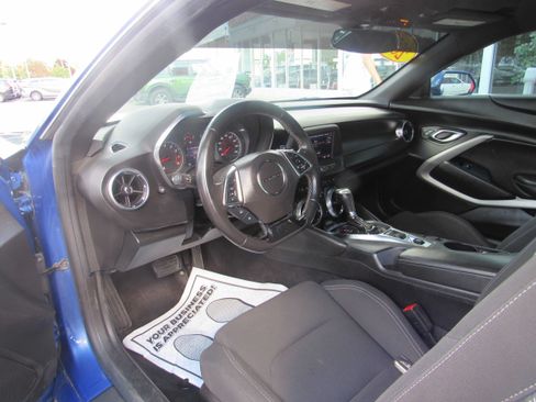 Used 2021 Chevrolet Camaro LT w/ RS Package RWD image 11