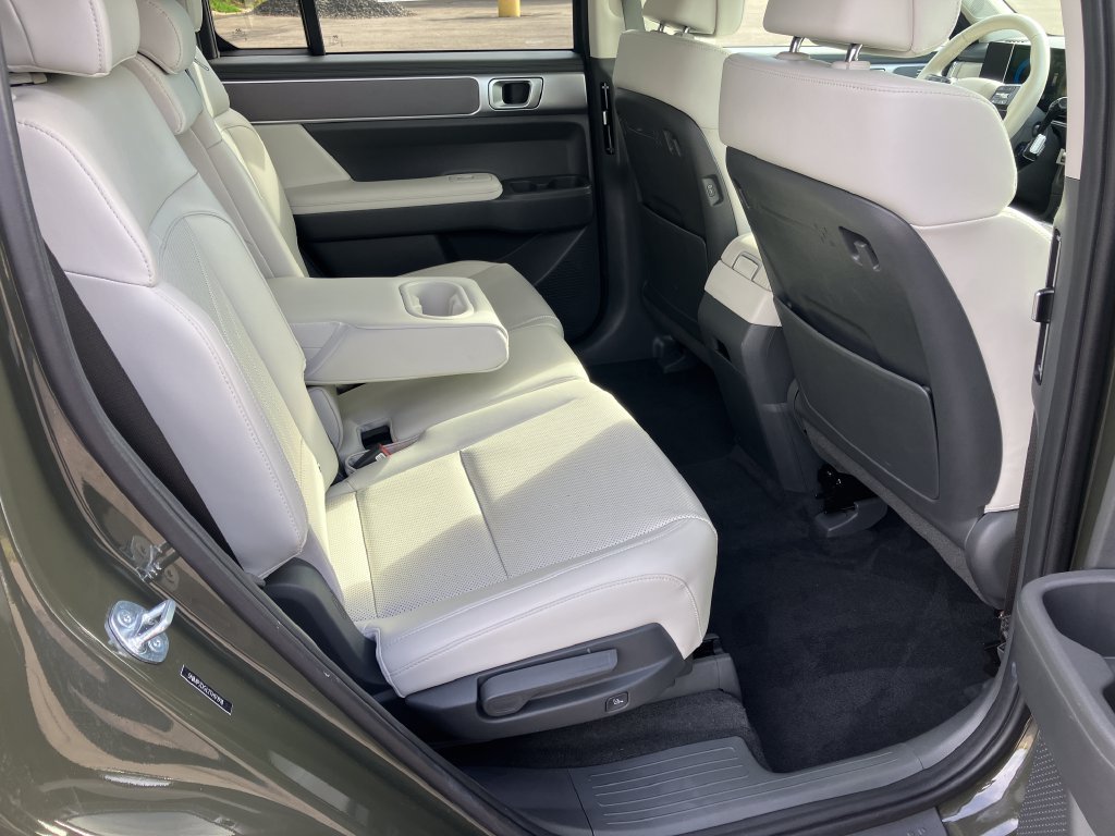 Used 2026 Hyundai Santa Fe SEL AWD/4WD image 21