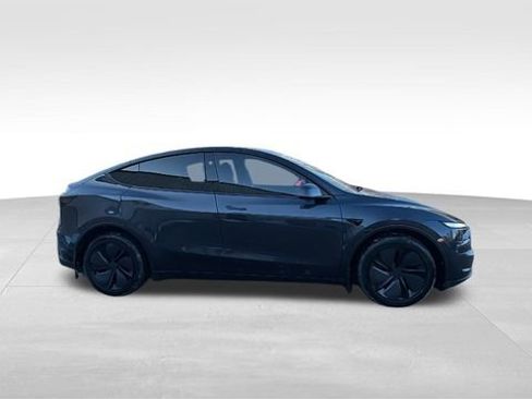 Used 2026 Tesla Model Y Long Range image 30