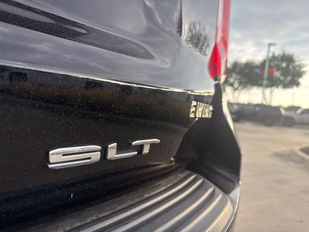 Used 2021 GMC Yukon SLT w/ SLT Premium Package RWD image 12