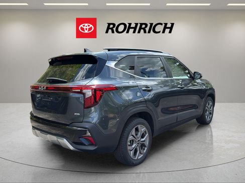 Used 2024 Kia Seltos S AWD/4WD image 6