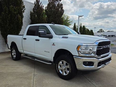 Used 2024 RAM 2500 Big Horn w/ Off Road Package AWD/4WD image 8