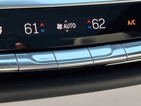 Certified 2023 Cadillac Lyriq 2WD image 20