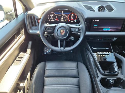 New 2026 Porsche Cayenne Coupe AWD/4WD image 15