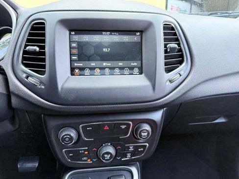 Used 2021 Jeep Compass Latitude w/ Convenience Group image 19