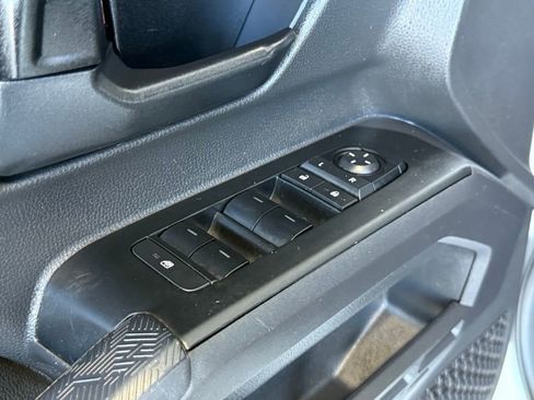 Used 2024 Toyota Tacoma SR5 RWD image 15