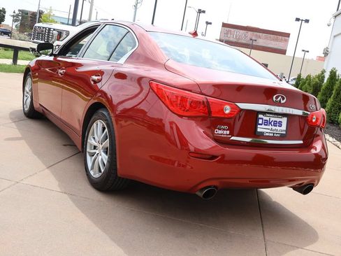 Used 2016 INFINITI Q50 Premium AWD/4WD image 4