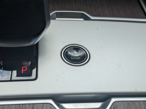 New 2026 Land Rover Range Rover SE AWD/4WD image 32
