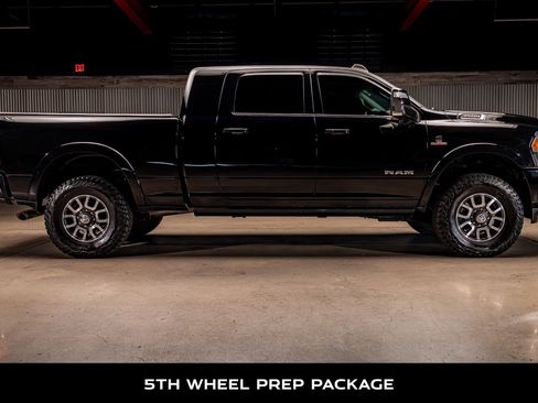 Used 2024 RAM 3500 Limited w/ Towing Technology Group image 10