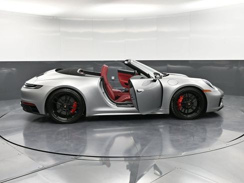 Certified 2024 Porsche 911 Carrera 4 GTS image 38