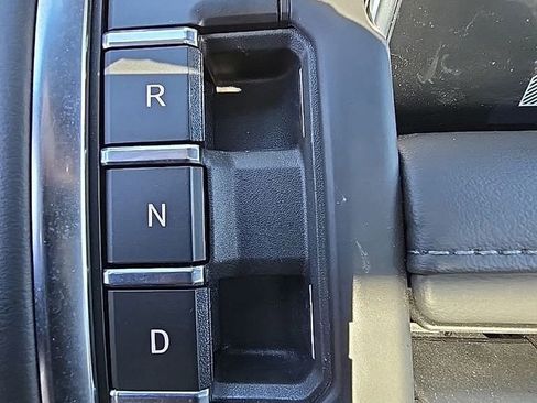 Used 2023 Chevrolet Suburban Z71 w/ Luxury Package image 46