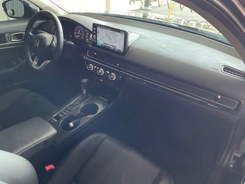 Certified 2024 Honda Civic Touring image 24