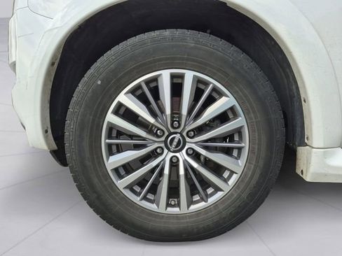 Used 2022 Nissan Armada SL w/ Captain's Chairs Package AWD/4WD image 9