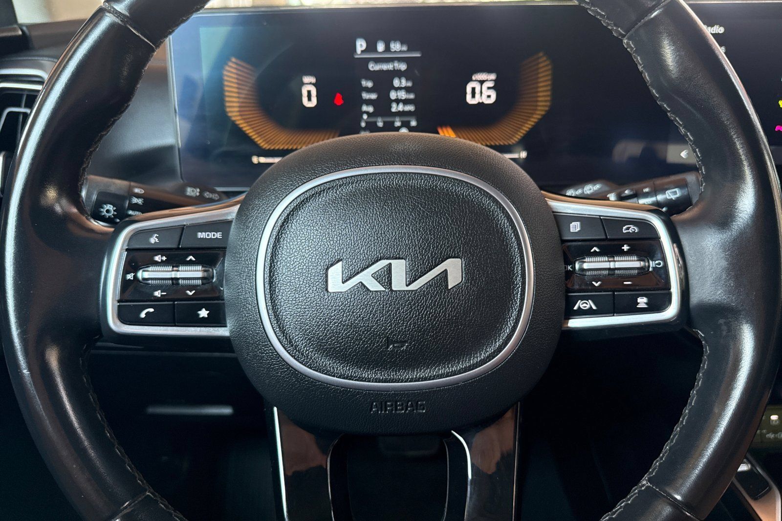 Used 2025 Kia Sorento S AWD/4WD image 25