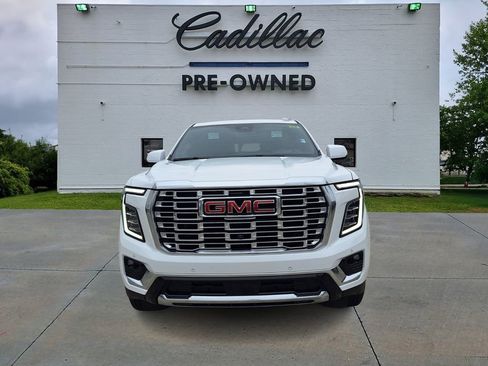 Used 2025 GMC Yukon XL Denali image 8