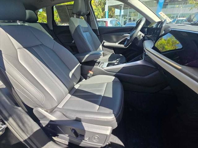Used 2025 Audi Q5 Premium w/ Convenience Package AWD/4WD image 10