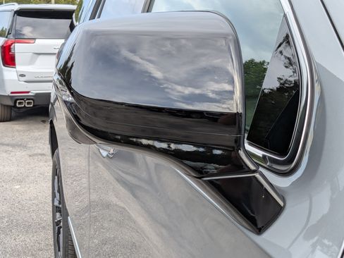 New 2026 GMC Yukon Denali w/ Sun & Power Step Package AWD/4WD image 11