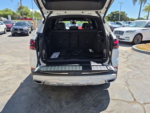 Used 2025 BMW X5 xDrive40i w/ Premium Package AWD/4WD image 6