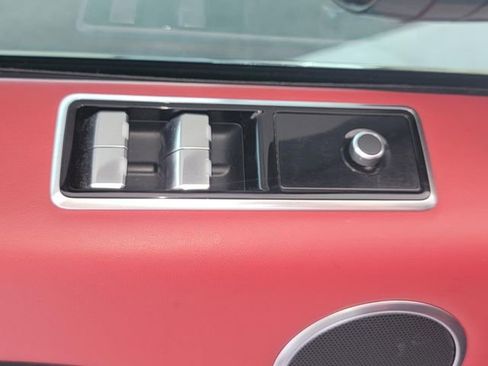 Used 2024 Land Rover Range Rover Velar Dynamic SE image 31