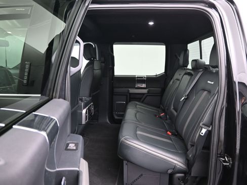 Used 2022 Ford F350 Platinum image 11