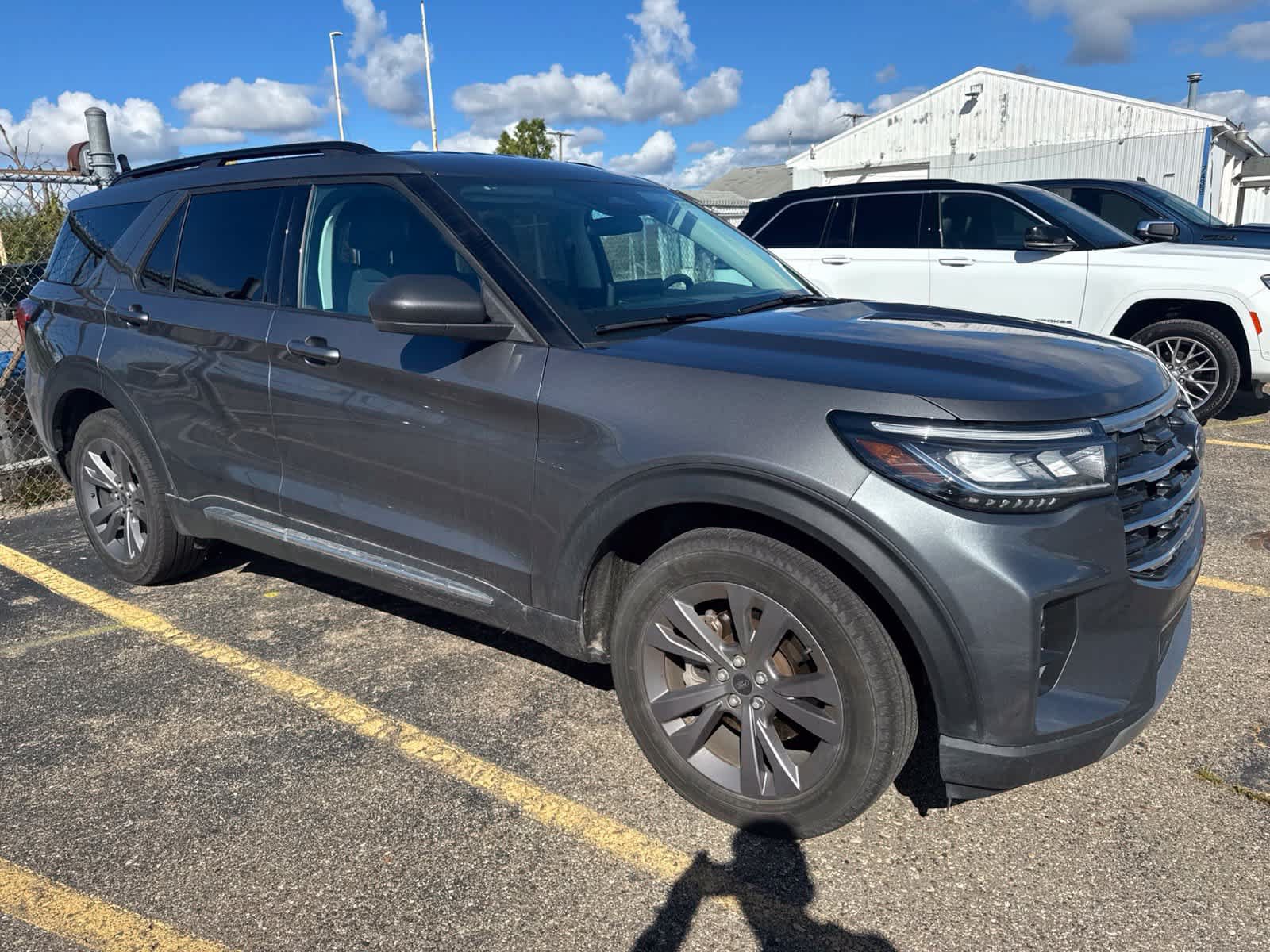 Used 2025 Ford Explorer Active w/ Active Comfort Package AWD/4WD image 25