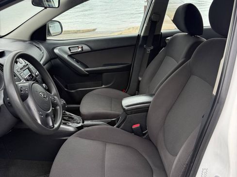 Used 2013 Kia Forte EX FWD image 8