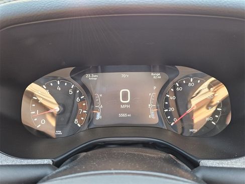 Used 2025 Jeep Compass Sport image 23