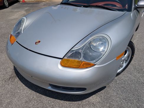 Used 2000 Porsche Boxster RWD image 13