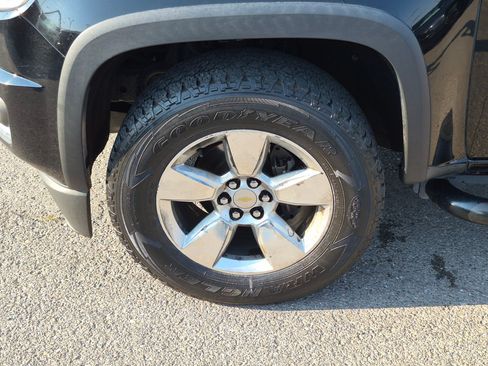 Used 2015 Chevrolet Colorado Z71 AWD/4WD image 11