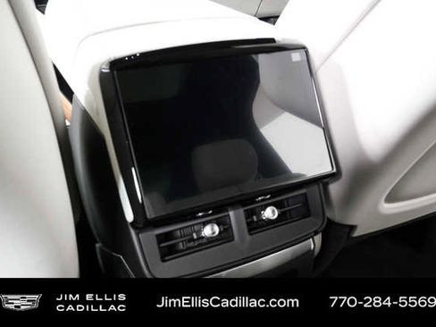 Certified 2026 Cadillac Vistiq Sport image 19