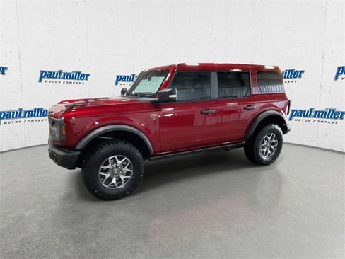 New 2025 Ford Bronco Badlands image 6