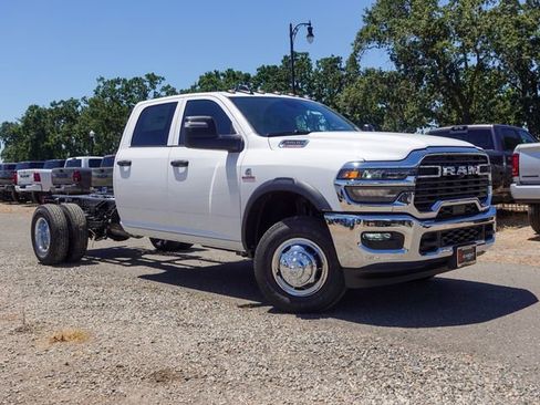 New 2026 RAM 3500 Tradesman AWD/4WD image 5