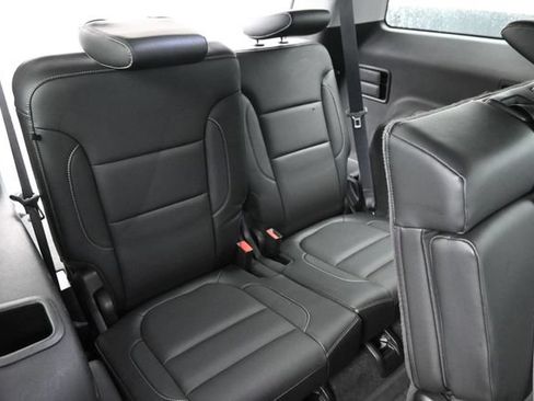 Used 2019 GMC Acadia SLT AWD/4WD image 9