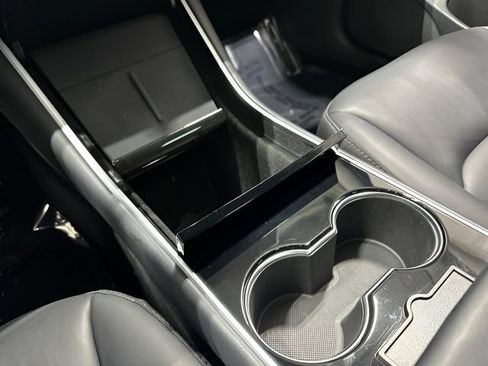Used 2020 Tesla Model 3 Standard Range Plus RWD image 20
