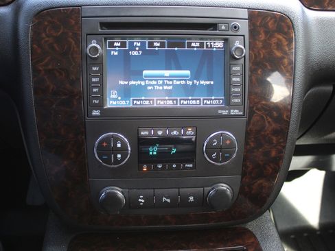 Used 2010 GMC Sierra 1500 Denali image 32