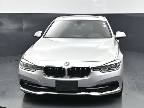 Used 2017 BMW 330i Sedan RWD image 8