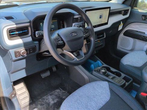 New 2026 Ford Maverick XLT image 3